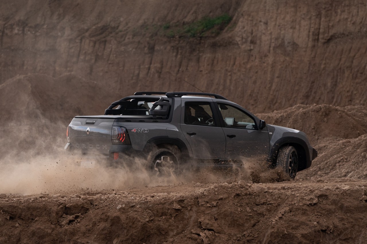 Renault Oroch: AKZSHDLN8ieUF1m9qEkAcwTcbFD3OG-metaT1JPQ0gtT1VUU0lERVIgKDkpLmpwZw==-.jpg