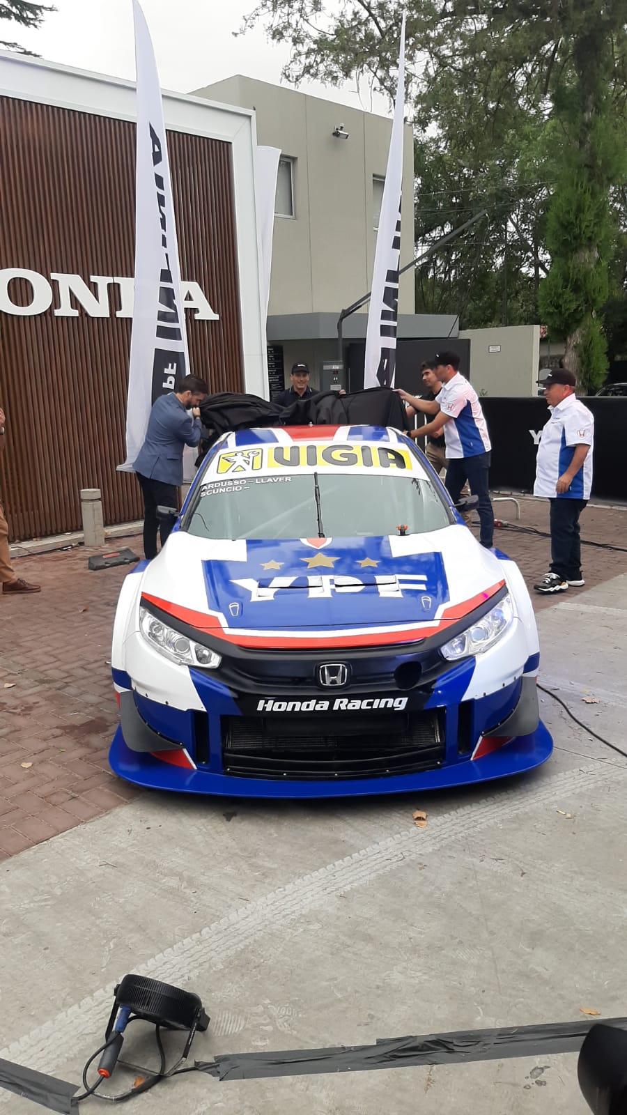 Las mejores imágenes de la presentación del YPF Honda RV Racing: WhatsApp-Image-2023-02-16-at-18.15.11.jpg