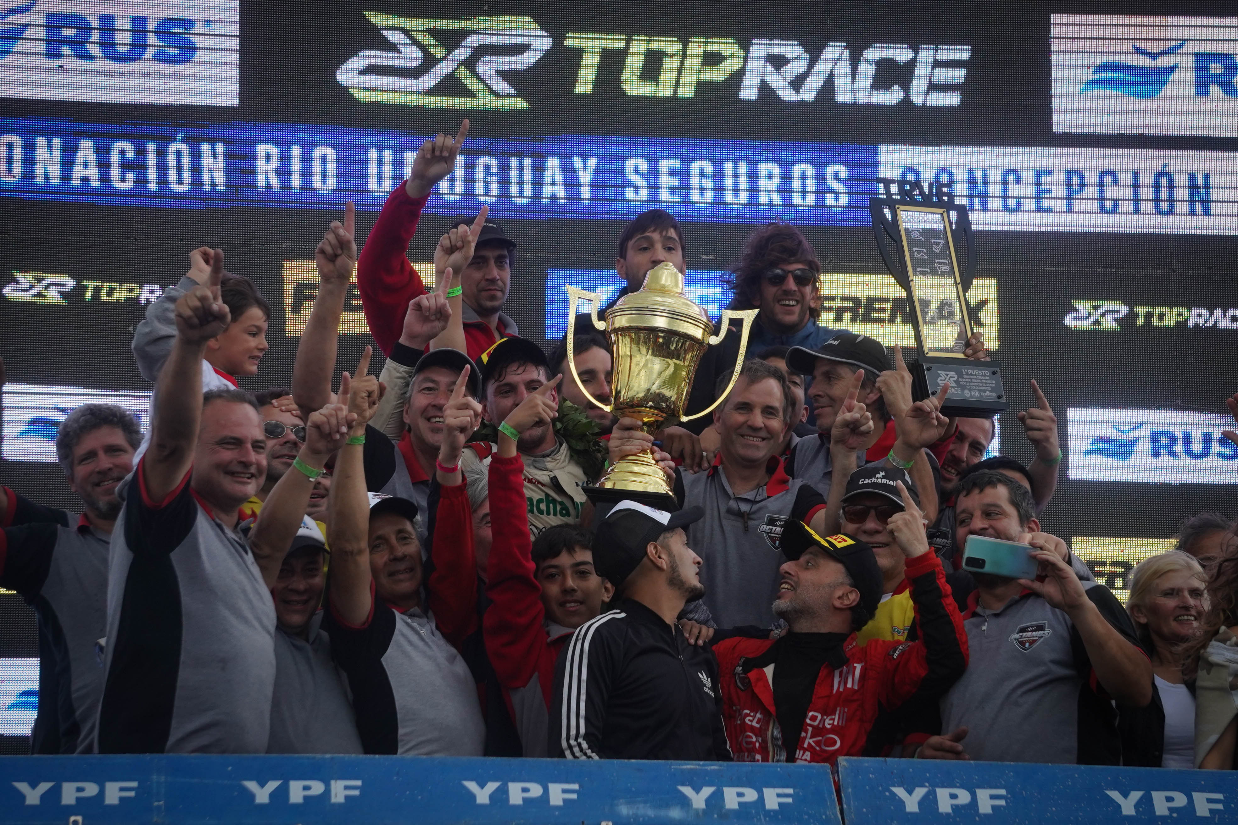 Las mejores fotos del domingo del Top Race: DSC07570.jpg