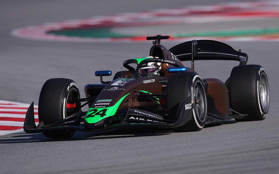 Compartimos galería de imágenes de los nuevos autos de F2: GEoYl6UXsAE8SOO.jpeg