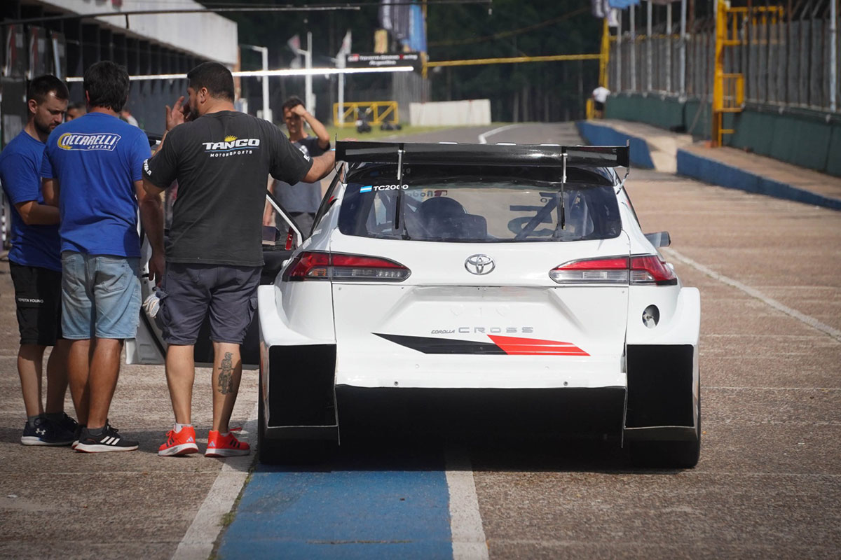 Las mejores fotos de la Corolla Cross en el lente de Braian Alarcon: suv-4.jpg